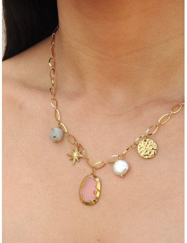 Colar Dourado c/ Charms